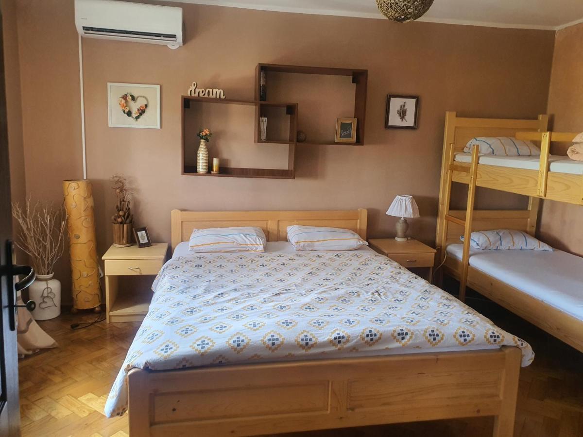 Hostelche Guest House Smederevo Exterior photo